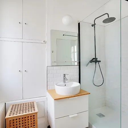 Buttes Chaumont Charming For 4 People Apartment *