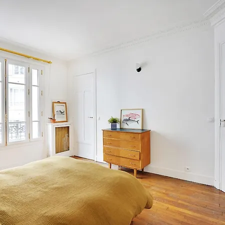 Buttes Chaumont Charming For 4 People Apartment