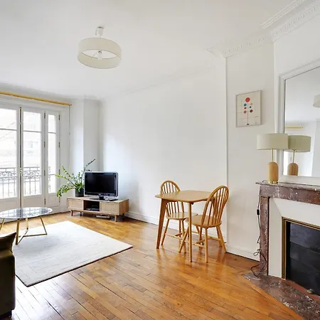 Buttes Chaumont Charming For 4 People * Paris